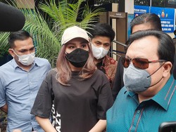 Minta Didoakan, Ayu Ting Ting Kembali Laporkan KD yang Diduga Hina Bilqis