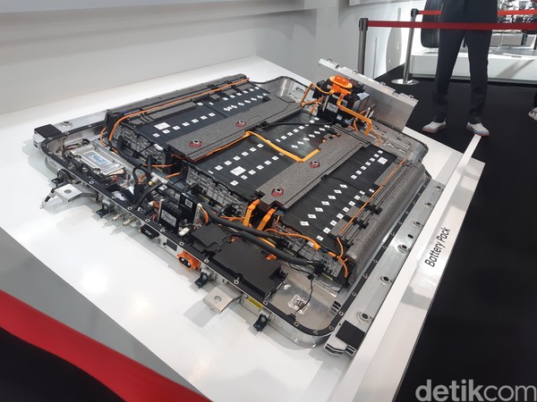 Baterai mobil listrik