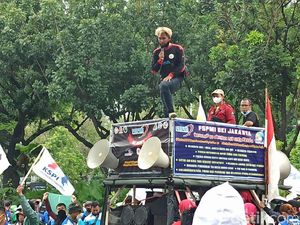 Demo Tuntut Kenaikan Upah, Buruh Diterima Masuk ke Kantor Anies