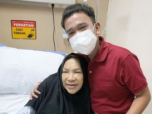 Gula Darah Rendah, Dorce Gamalama Kembali Masuk Rumah Sakit Gula Darah Rendah, Dorce Gamalama Kembali Masuk Rumah Sakit