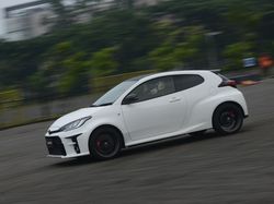 First Drive Toyota GR Yaris Indonesia: Si Mungil yang Buas