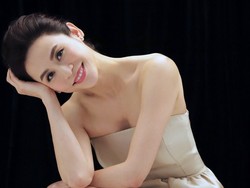 Rehat, Aktris Flora Chan Putuskan Jadi Guru Bahasa Inggris