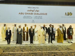 Menaker Bahas Perlindungan Pekerja Migran di Dubai