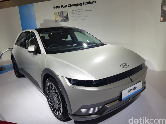 Hyundai Ioniq 5 Hyundai Ioniq 5