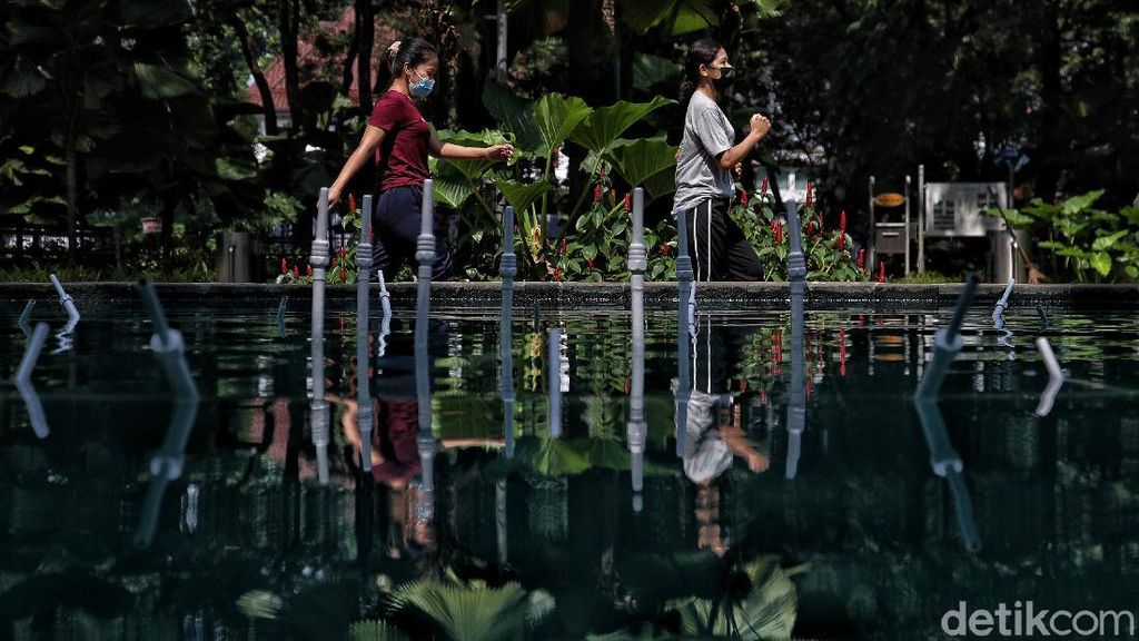 Jakarta PPKM Level 2, Taman Suropati Kembali Dibuka