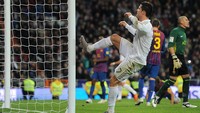 Musim 2010/2011, Cristiano Ronaldo kembali mengalami kekalahan 0-5 dari Barcelona (Getty Images)