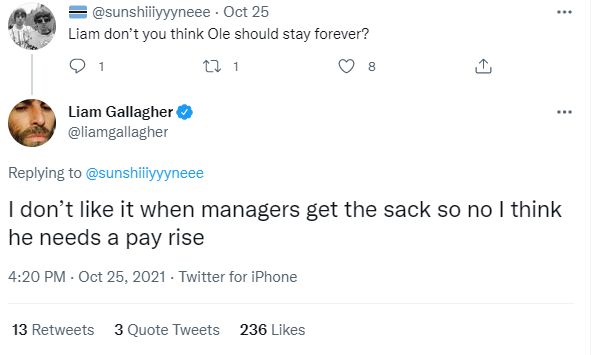 Liam Gallagher membalas pertanyaan fans terkait nasib Ole Gunnar Solskjaer di Manchester United.