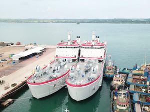 Prabowo Hadiahkan 2 Kapal Pengangkut Tank ke TNI AL, Ini Spesifikasinya