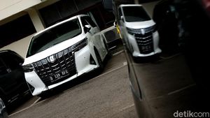 Penampakan Mobil RFS Rachel Vennya, Kok Warnanya Beda?