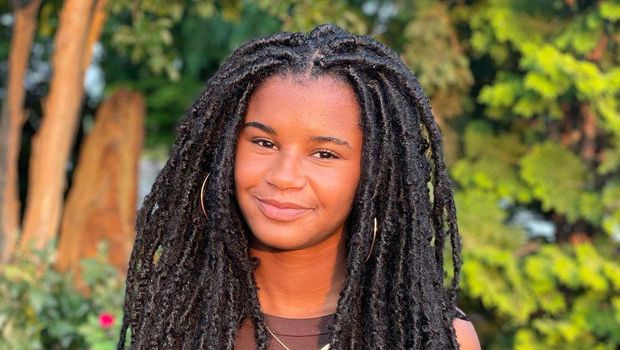 Perempuan muda dan inspiratif