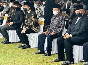 SBY-JK-Boediono Hadir di TMP Kalibata Antar Sudi Silalahi ke Peristirahatan Terakhir