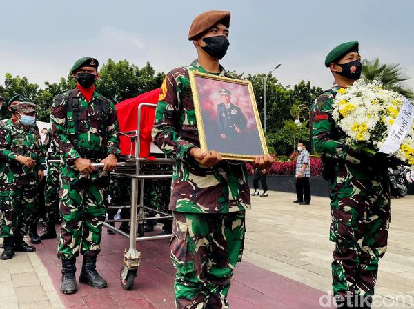 Potret Pemakaman Sudi Silalahi di TMP Kalibata