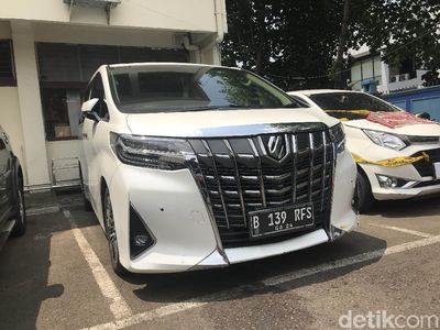 Sulap! Mobil RFS Rachel Vennya Jadi Putih