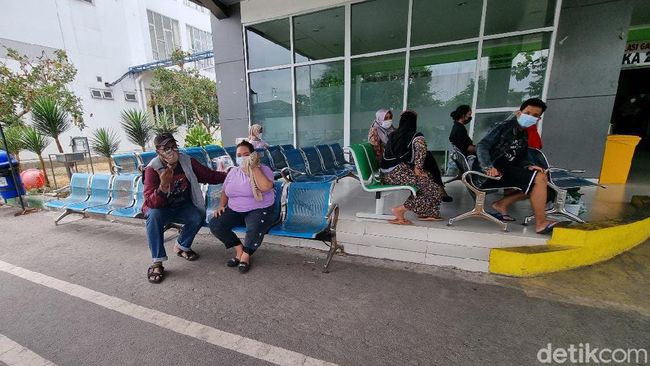 Satu Korban Diduga Keracunan Makanan Hajatan di Nganjuk Meninggal Satu Korban Diduga Keracunan Makanan Hajatan di Nganjuk Meninggal