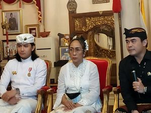Potret Sukmawati Usai Upacara Pindah Agama Hindu Potret Sukmawati Usai Upacara Pindah Agama Hindu