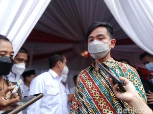 Gibran: Vaksin Belum Dikirim, Vaksinasi Anak di Solo Digelar Akhir Tahun Gibran: Vaksin Belum Dikirim, Vaksinasi Anak di Solo Digelar Akhir Tahun