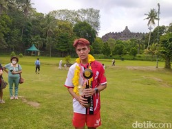 Galang Dana, Pemuda ini Solo Marathon 51 Km Kelilingi Candi Borobudur