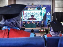 Mensos Minta Lulusan Poltekesos agar Bisa Selesaikan Masalah Sosial