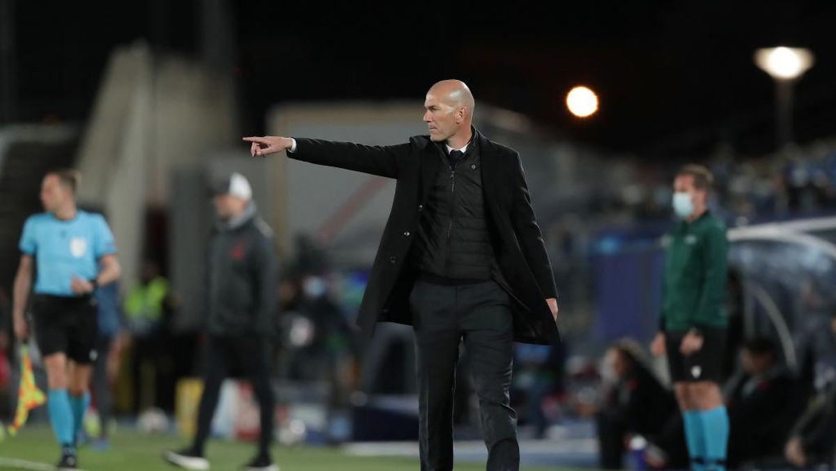 Zinedine Zidane menolak melatih Manchester United (Foto: Getty Images/Gonzalo Arroyo Moreno)