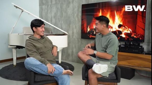 Lucinta Luna bikin heboh publik karena membuat sebuah pengakuan mengejutkan di YouTube Boy William. Yuk intip potretnya!