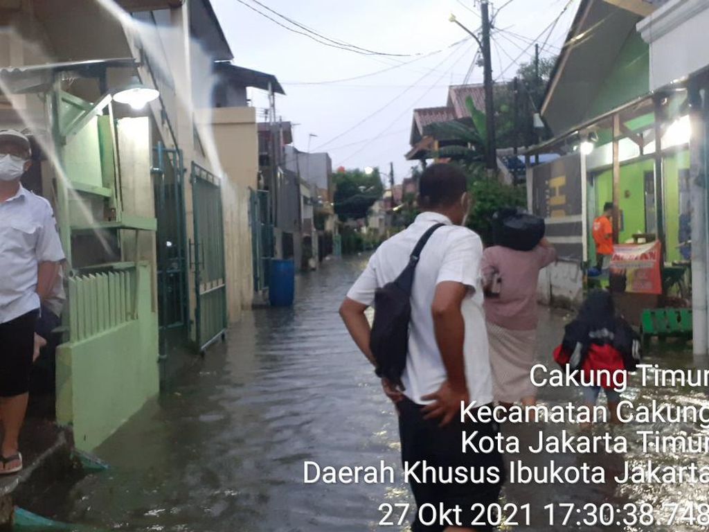 Hujan Guyur DKI, Perumahan di Cakung Timur Sempat Banjir 1 Jam