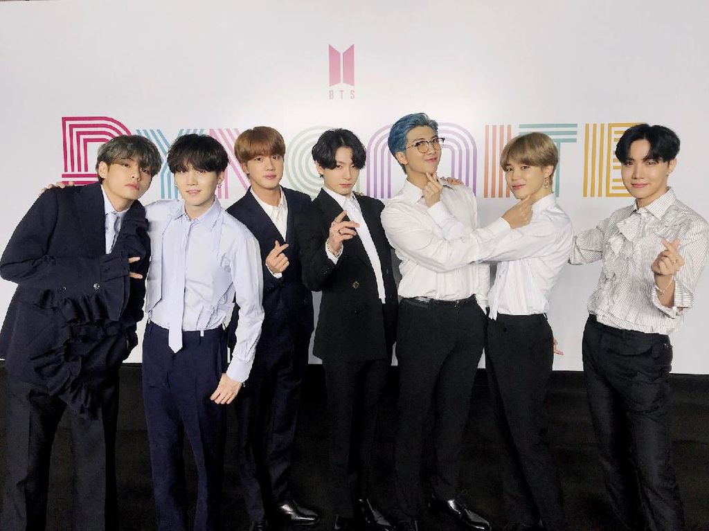 BTS Salip Jun Ji Hyun Jadi Seleb Paling Cuan karena Iklan, Untung Rp 777 M BTS Salip Jun Ji Hyun Jadi Seleb Paling Cuan karena Iklan, Untung Rp 777 M