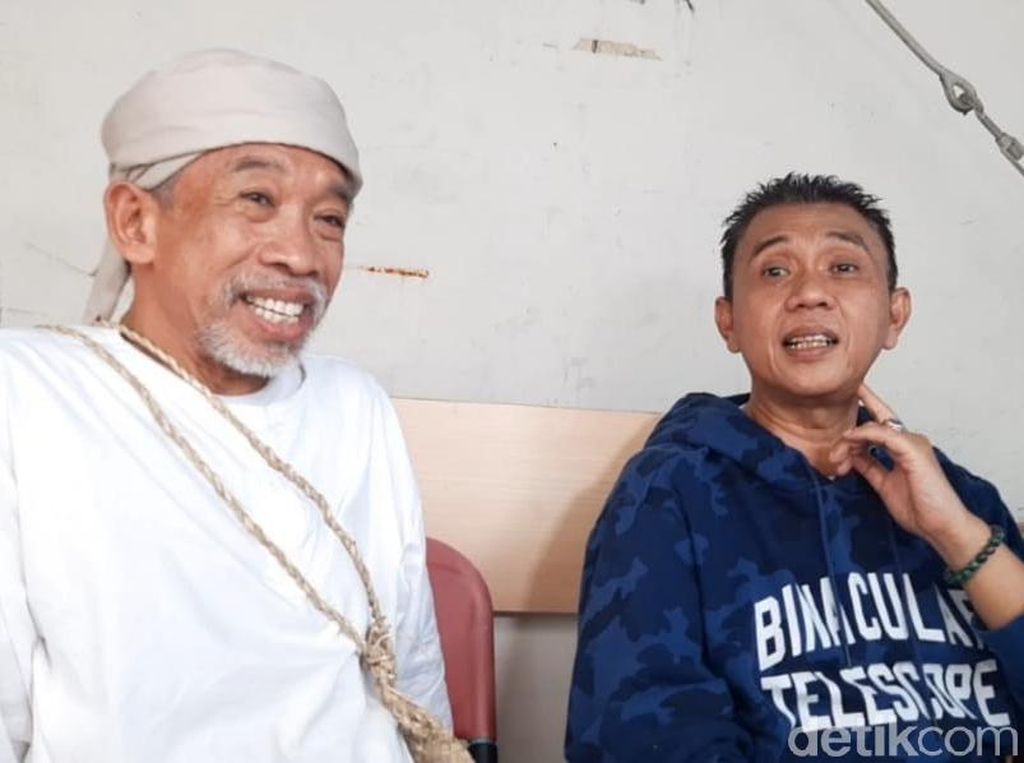 Empat Sekawan Masih Eksis Panggung ke Panggung, Derry: Kalau Bayarnya Cash Pada Bisa Empat Sekawan Masih Eksis Panggung ke Panggung, Derry: Kalau Bayarnya Cash Pada Bisa