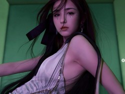 Heboh Hanikezi Mesra dengan Anak-nya