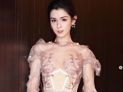 Dilraba Dilmurat dan Guli Nazha Minggir Dulu, Ini Hanikezi Pendatang Baru dari Uighur