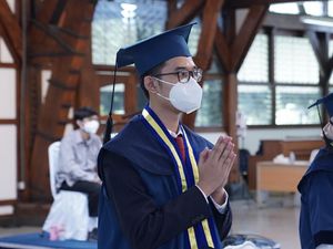 3 Cara Belajar Wisudawan ITB Peraih IPK 3,98, Cocok Enggak Sama Kamu?