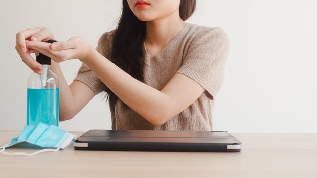 Kebersihan tangan untuk cegah jerawat/ sumber: freepik.com/ tirachardz Kebersihan tangan untuk cegah jerawat