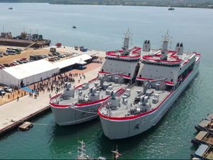 Prabowo Minta TNI AL Jaga 2 Kapal Angkut Tank Baru: Ini Hasil Rakyat!