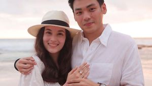 8 Momen Romantis Chelsea Islan Dilamar Rob Clinton Kardinal di Bali