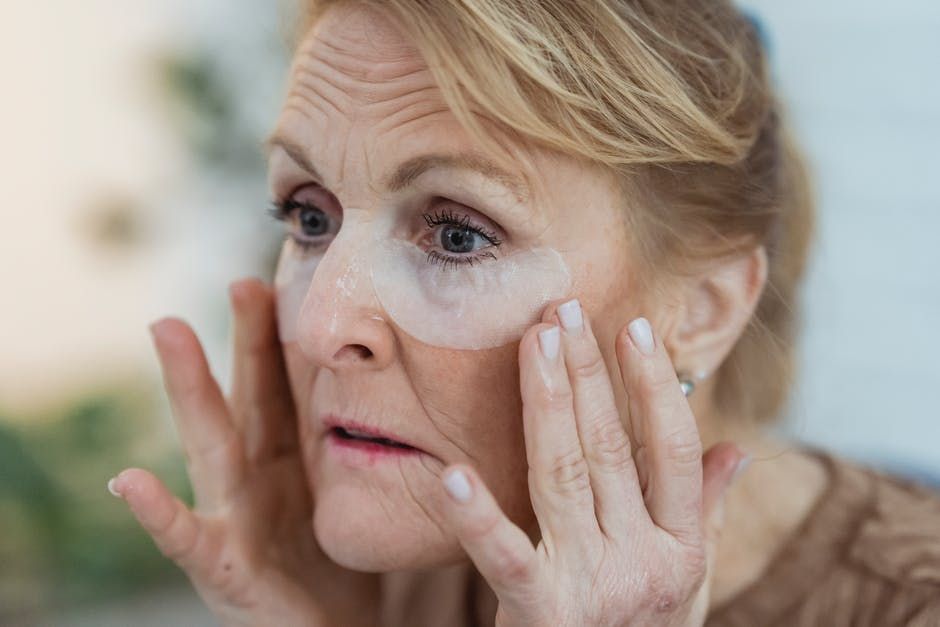 Reduces Premature Aging / photo : pexels.com/TeonaSwift