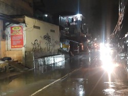 Jalan Kemang Utara IX Jaksel Sempat Banjir Imbas Hujan Deras