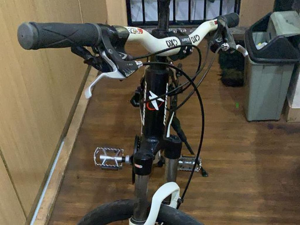 Komplotan Pencuri Sepeda Bermerek dan Mahal di Surabaya Diringkus Komplotan Pencuri Sepeda Bermerek dan Mahal di Surabaya Diringkus