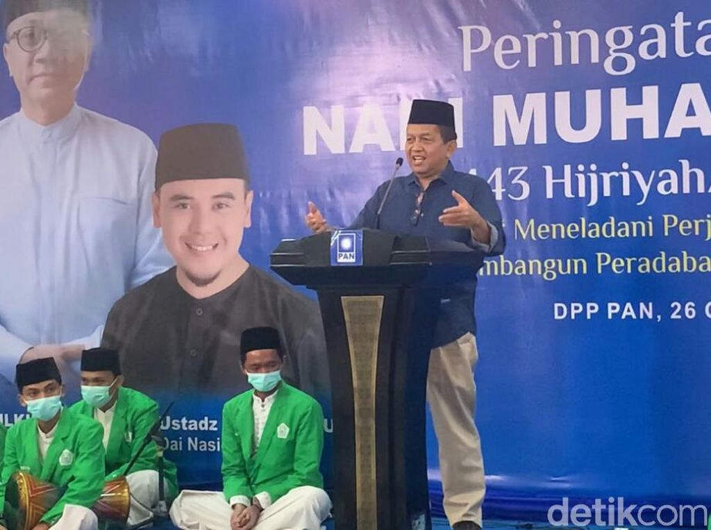 Soetrisno Bachir: Zulhas Tak Pakai Topeng Palsu, Biasanya Politik Penuh Kepalsuan Soetrisno Bachir: Zulhas Tak Pakai Topeng Palsu, Biasanya Politik Penuh Kepalsuan
