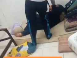 Totalitas! Pengantar Makanan Ini Antar Makanan Sampai Masuk ke Kamar Pembeli