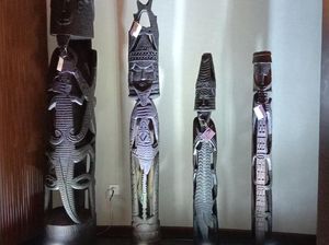 Hutan Kota-Freeport Gelar Pameran Ukiran Suku Kamoro, Segini Harganya!