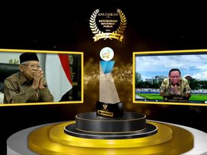 Unair Raih Penghargaan Badan Publik Informatif, Wapres Maruf Mengapresiasi