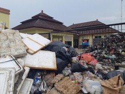 Dikepung Sampah Tangsel, Kelurahan-Kecamatan di Serang Sepi