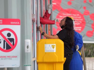 Asyik! Kemenkes Turunkan Harga Tes PCR