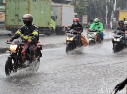 Sedia Jas Hujan! BMKG Sebut Cuaca Ekstrem Masih Berlanjut hingga Pekan Depan