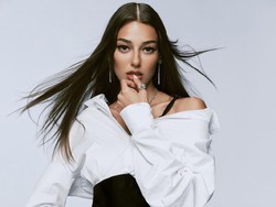 Finalis Miss Turki Digerebek Bercinta di Toilet Umum