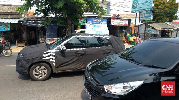 Mobil diduga Hyundai Creta terekam kamera pada 10 Agustus 2021 sedang seliweran di Jalan Veteran, Purwakarta.