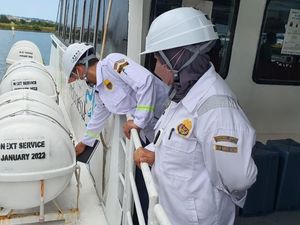 Kemenhub Uji Petik Kapal Penumpang, Cek Kesiapan Libur Natal-Tahun Baru Kemenhub Uji Petik Kapal Penumpang, Cek Kesiapan Libur Natal-Tahun Baru
