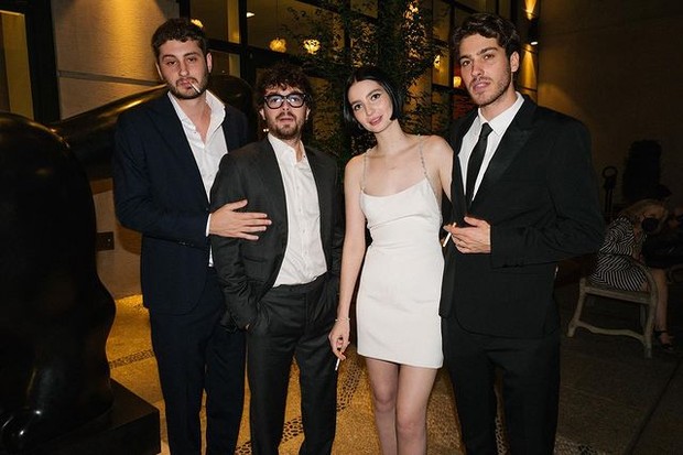 Kisah dibalik gaun pengantin Meadow Walker/instagram.com/meadowwalker Kisah dibalik gaun pengantin Meadow Walker