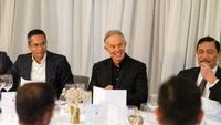 Menko Luhut Bertemu Tony Blair di Inggris, Bahas Apa?