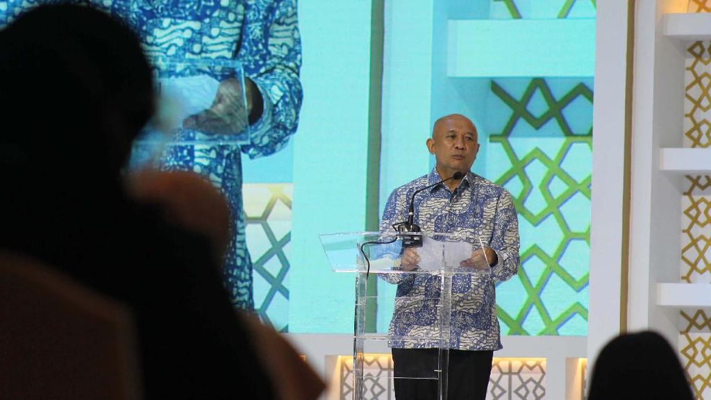 Menkop Hadiri Sertifikasi Halal Gratis bagi UMKM Menkop Hadiri Sertifikasi Halal Gratis bagi UMKM