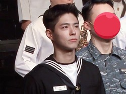 Park Bo Gum Dapat Lisensi Tukang Cukur Saat Wamil
